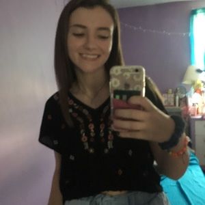 Meet your Posher, Ally